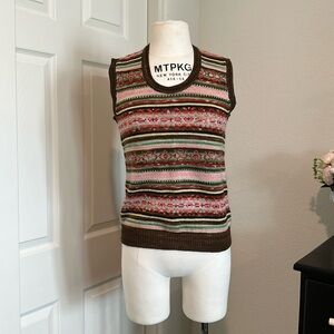 DKNY 100% wool sweater vest
